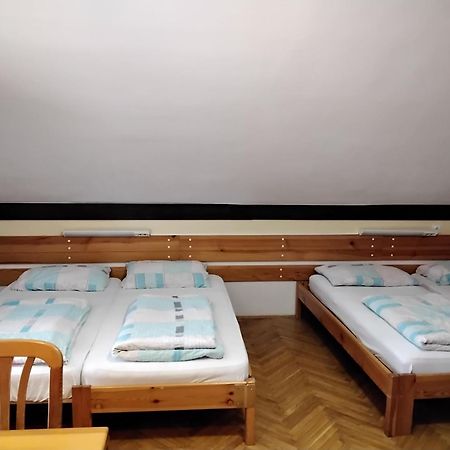 Accommodation And Restaurant Tia Церкле на Горенскем Екстериор снимка