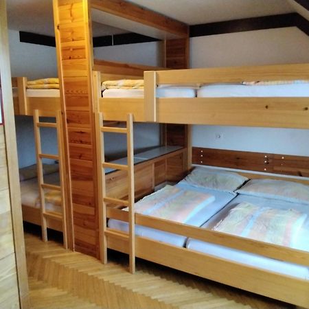 Accommodation And Restaurant Tia Церкле на Горенскем Екстериор снимка