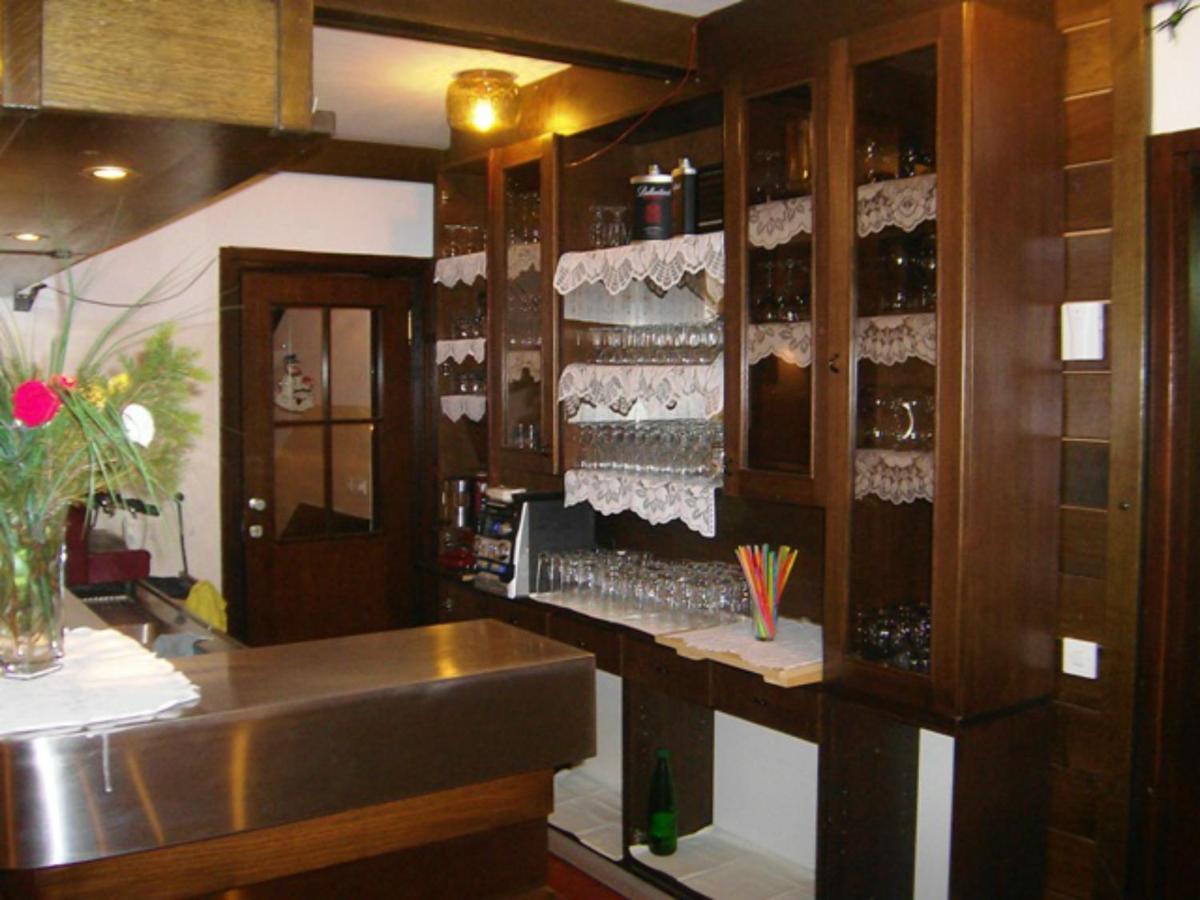 Accommodation And Restaurant Tia Церкле на Горенскем Екстериор снимка