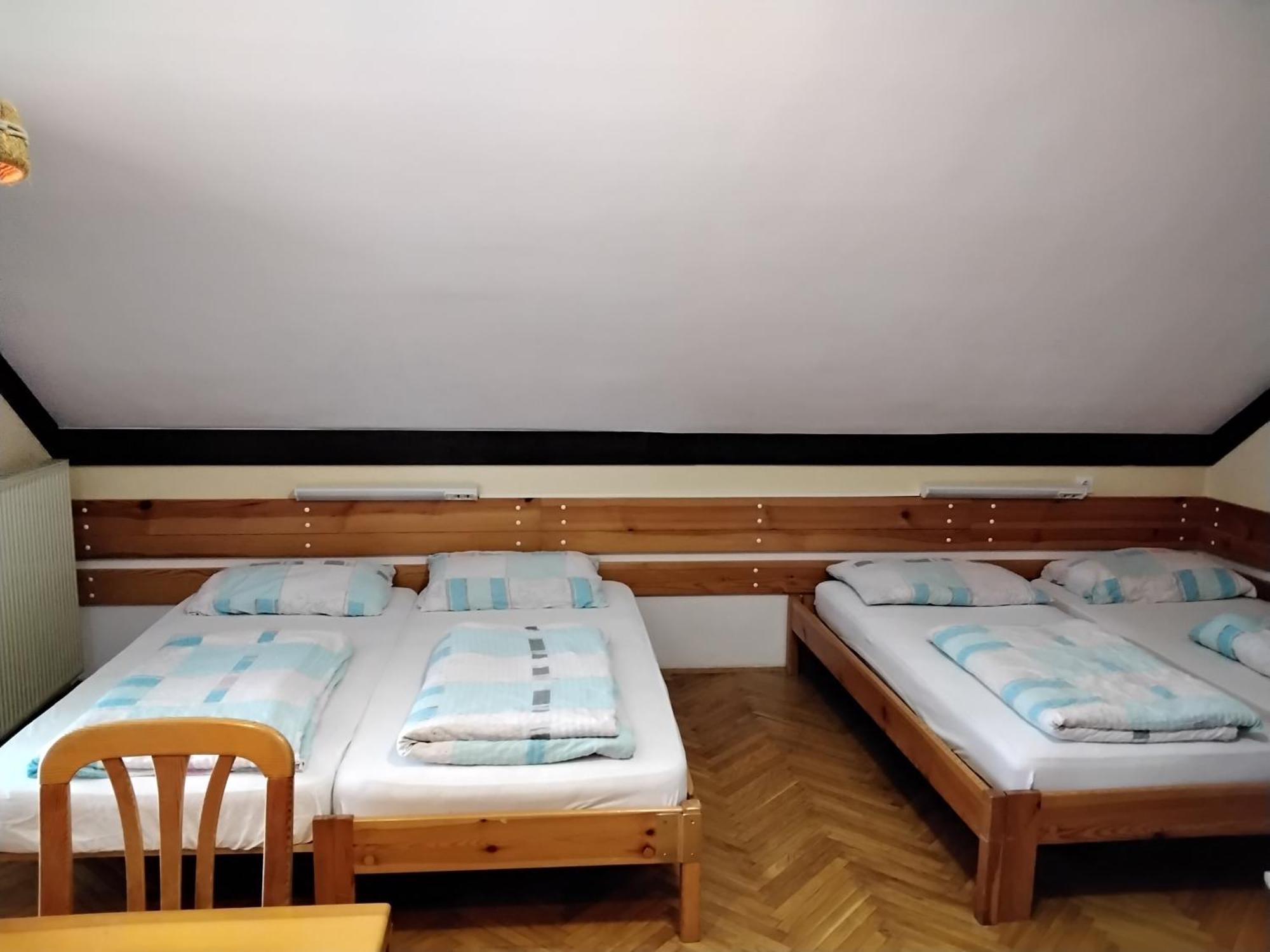 Accommodation And Restaurant Tia Церкле на Горенскем Екстериор снимка