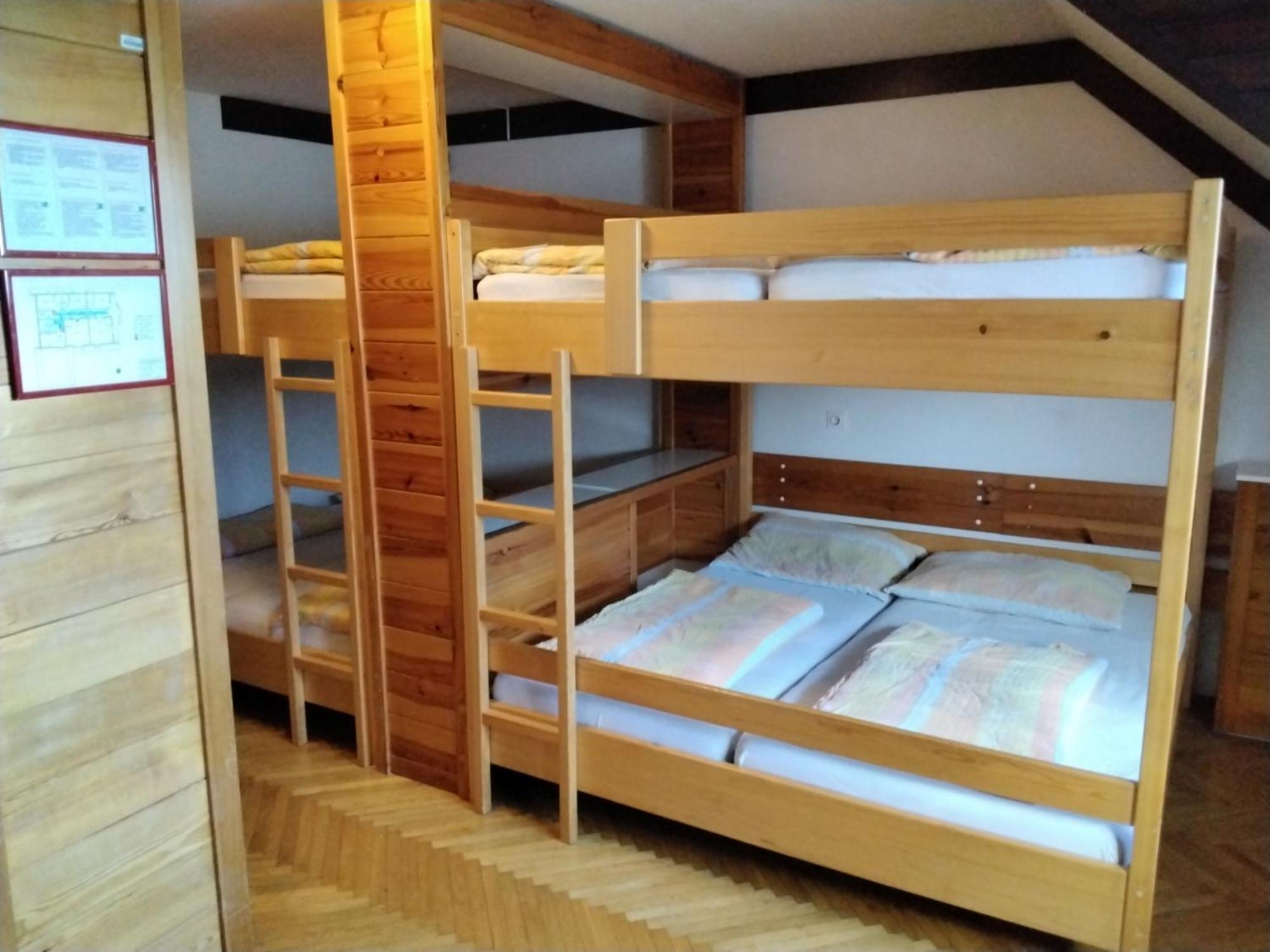 Accommodation And Restaurant Tia Церкле на Горенскем Екстериор снимка