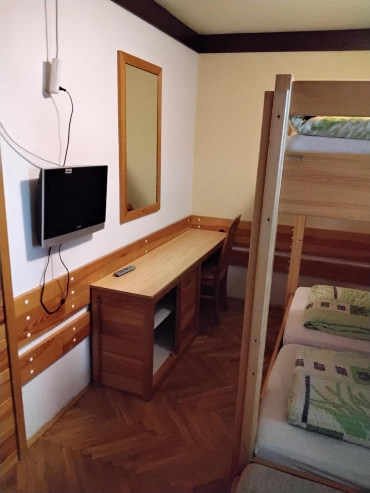 Accommodation And Restaurant Tia Церкле на Горенскем Екстериор снимка