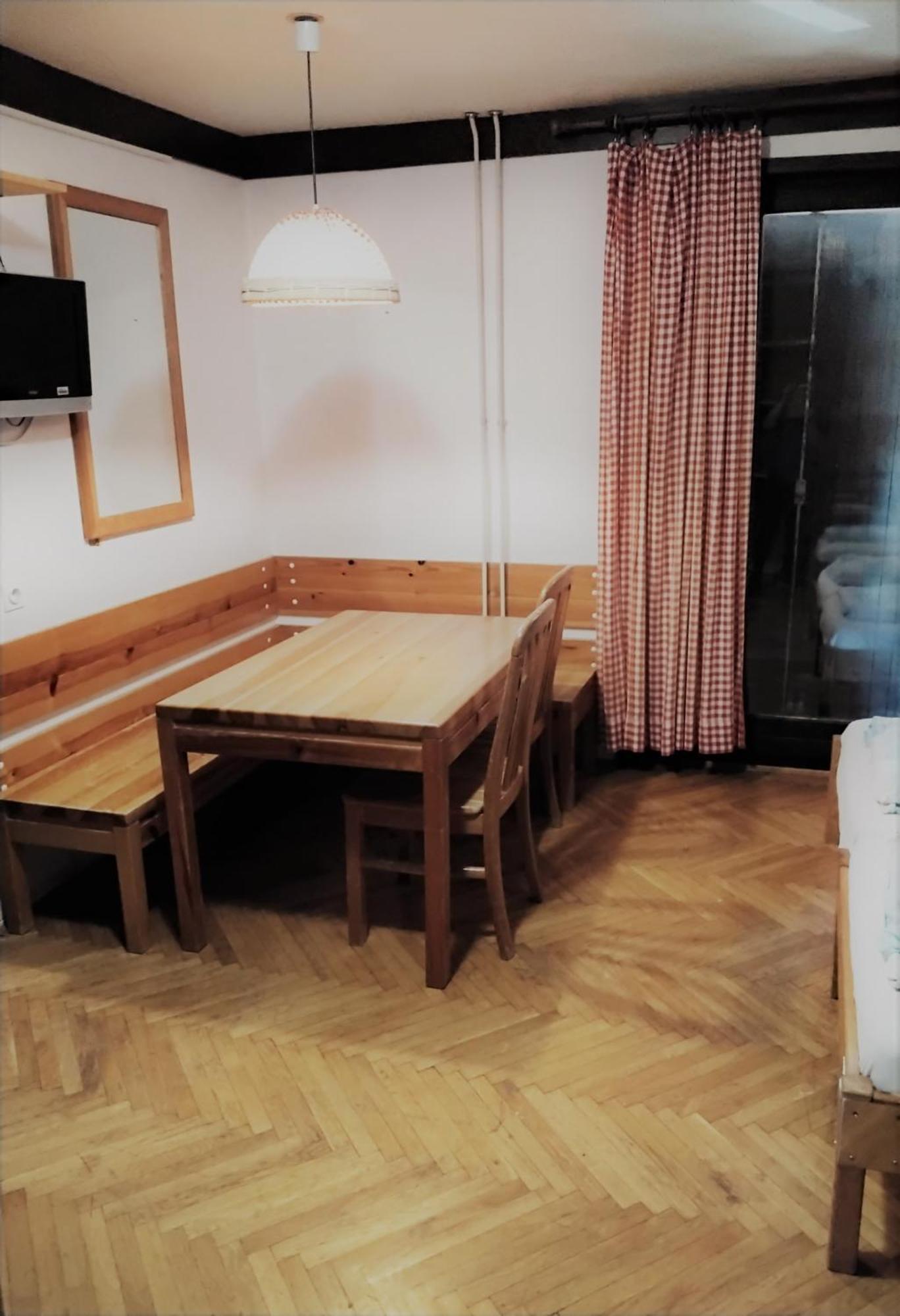 Accommodation And Restaurant Tia Церкле на Горенскем Екстериор снимка