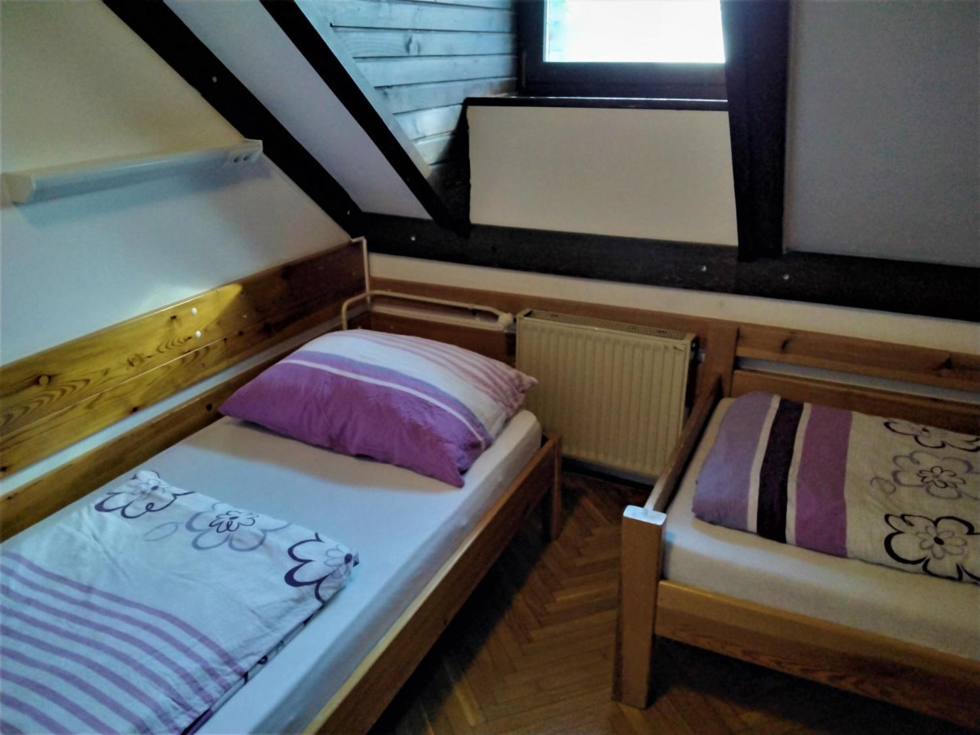 Accommodation And Restaurant Tia Церкле на Горенскем Екстериор снимка