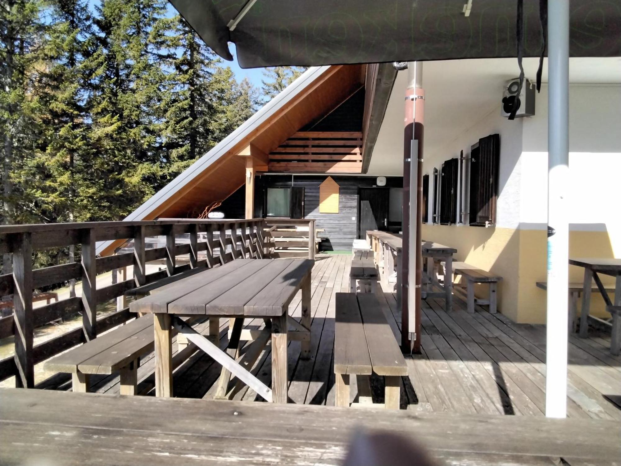 Accommodation And Restaurant Tia Церкле на Горенскем Екстериор снимка