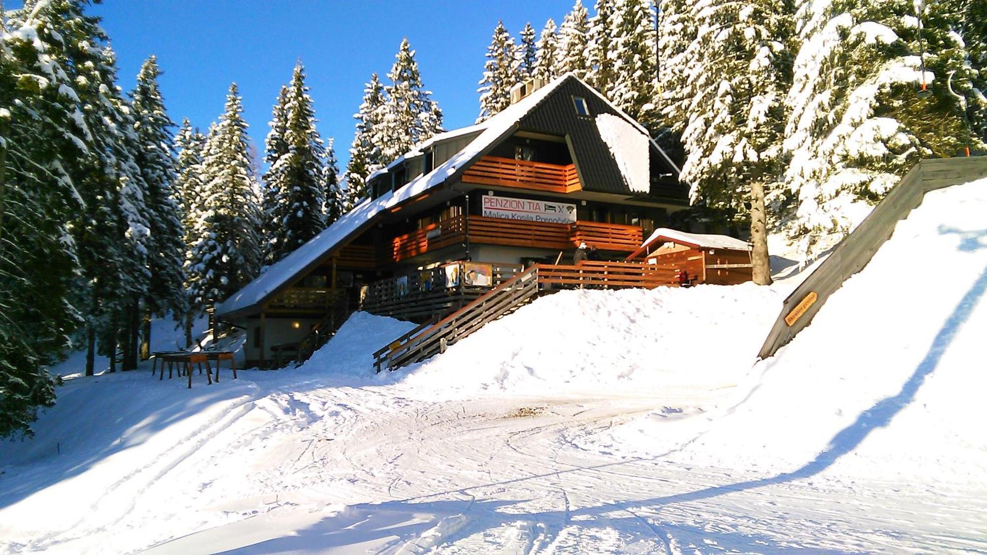Accommodation And Restaurant Tia Церкле на Горенскем Екстериор снимка